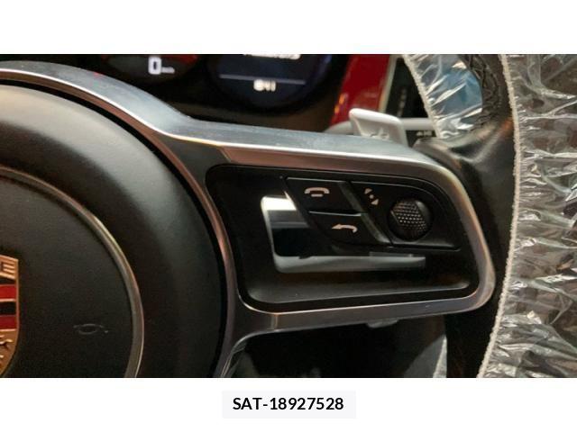 Porsche MACAN 2016-12 8337394-22