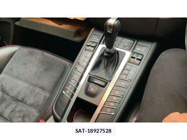 Porsche MACAN 2016-12 8337394-25