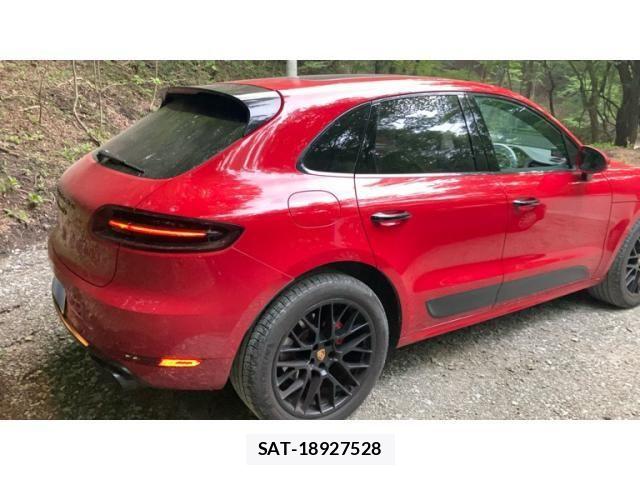 Porsche MACAN 2016-12 8337394-7