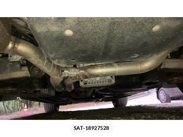 Porsche MACAN 2016-12 8337394-8