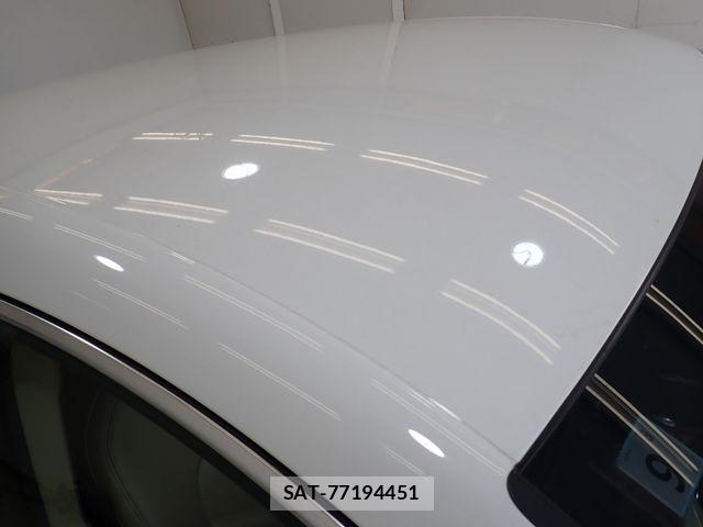 Porsche MACAN 2015-09 8337393-10