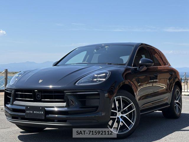 Porsche MACAN 2023-06 8337392-0
