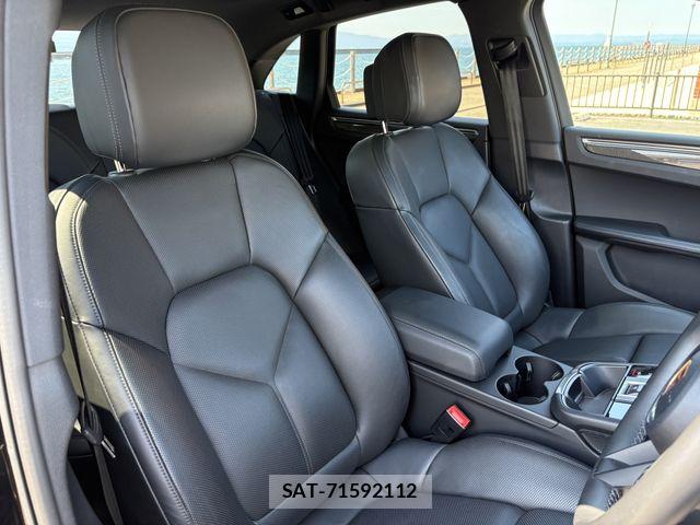 Porsche MACAN 2023-06 8337392-13