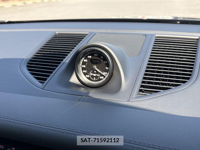 Porsche MACAN 2023-06 8337392-17