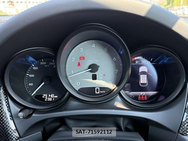 Porsche MACAN 2023-06 8337392-22