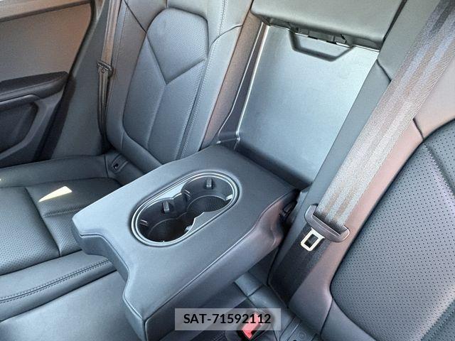Porsche MACAN 2023-06 8337392-27