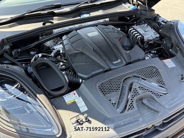Porsche MACAN 2023-06 8337392-2