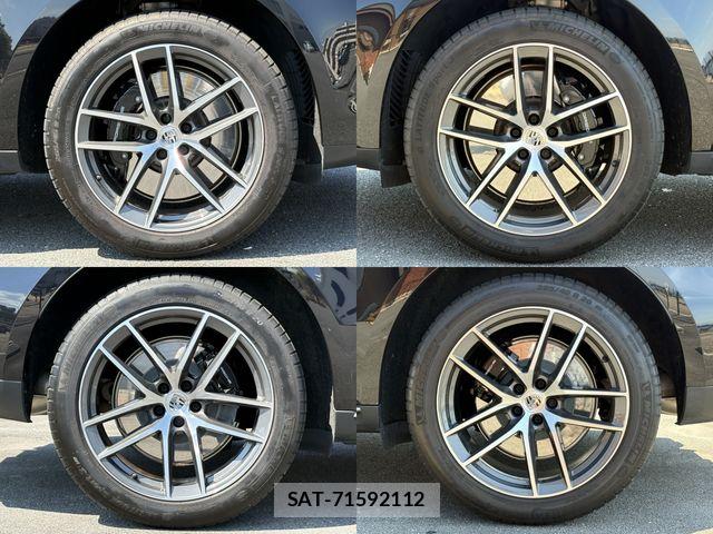 Porsche MACAN 2023-06 8337392-6