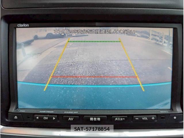 Porsche MACAN 2015-09 8355341-10