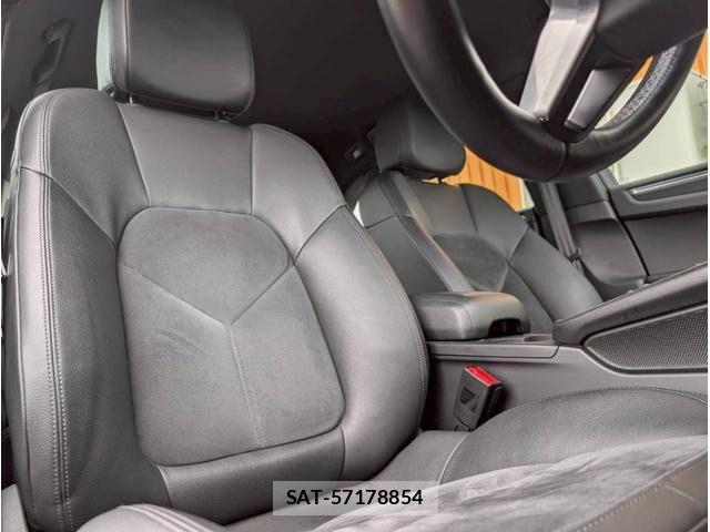 Porsche MACAN 2015-09 8355341-5