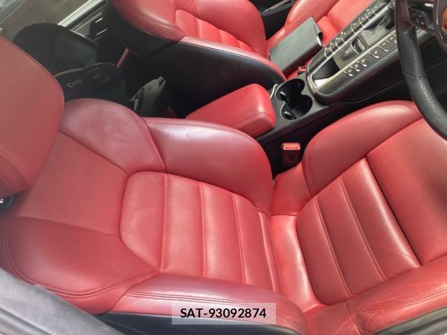 Porsche MACAN 2019-01 8368111-13