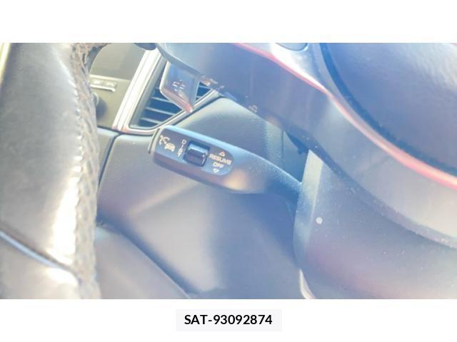 Porsche MACAN 2019-01 8368111-24