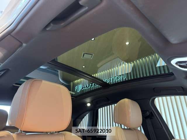 Porsche MACAN 2023-07 8368107-3