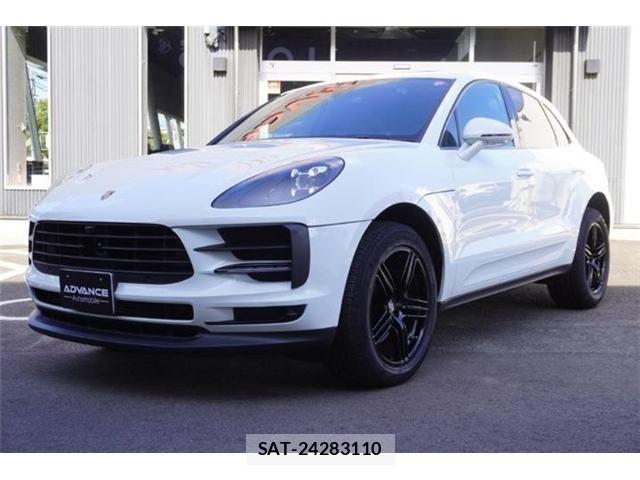 Porsche MACAN 2020-07 8368109-0