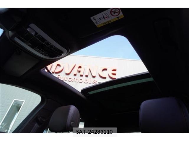 Porsche MACAN 2020-07 8368109-14