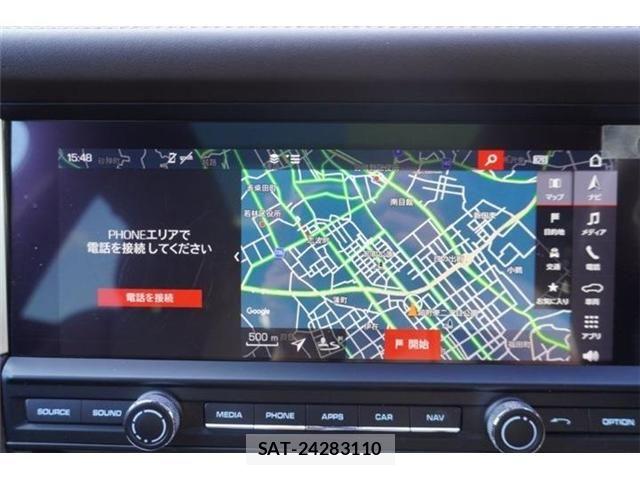 Porsche MACAN 2020-07 8368109-18