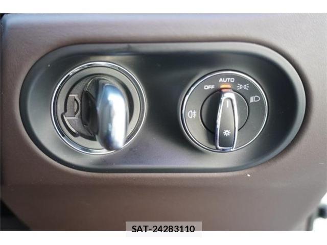 Porsche MACAN 2020-07 8368109-29