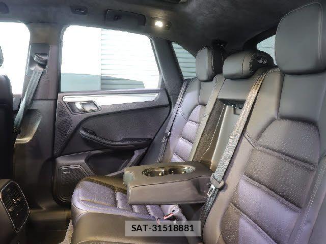 Porsche MACAN 2017-03 8372051-27