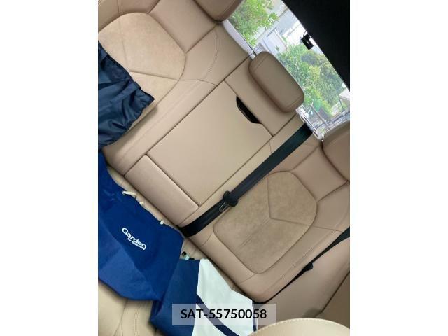 Porsche MACAN 2021-09 8414379-15