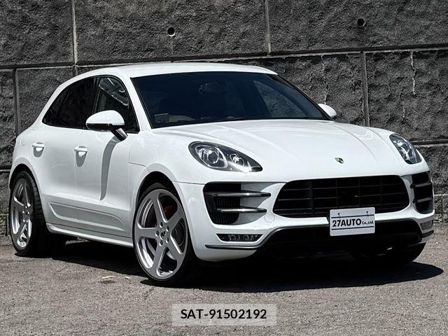 Porsche MACAN 2015-05 8414381-0