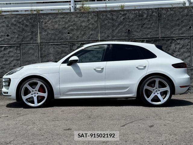 Porsche MACAN 2015-05 8414381-7