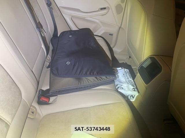 Porsche MACAN 2014-12 8438715-10