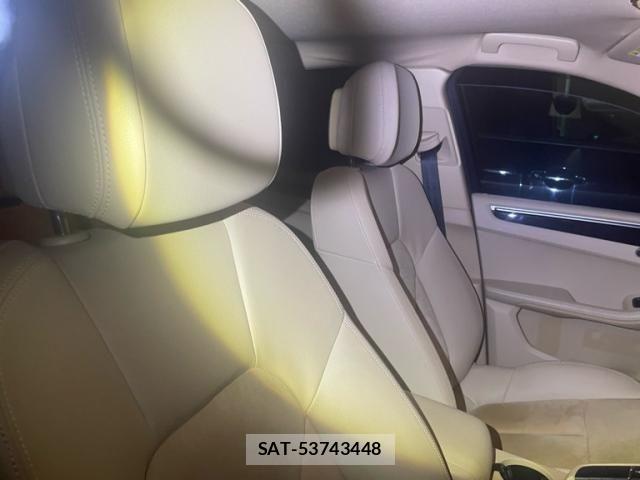 Porsche MACAN 2014-12 8438715-13
