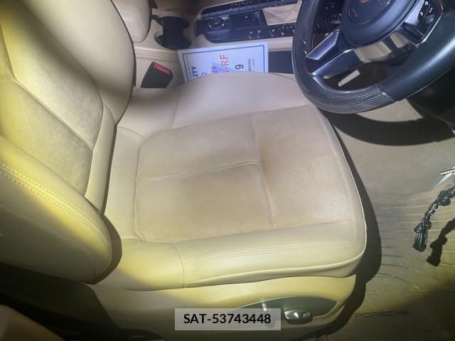Porsche MACAN 2014-12 8438715-14