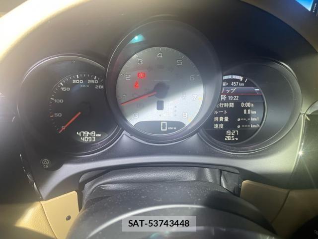 Porsche MACAN 2014-12 8438715-18