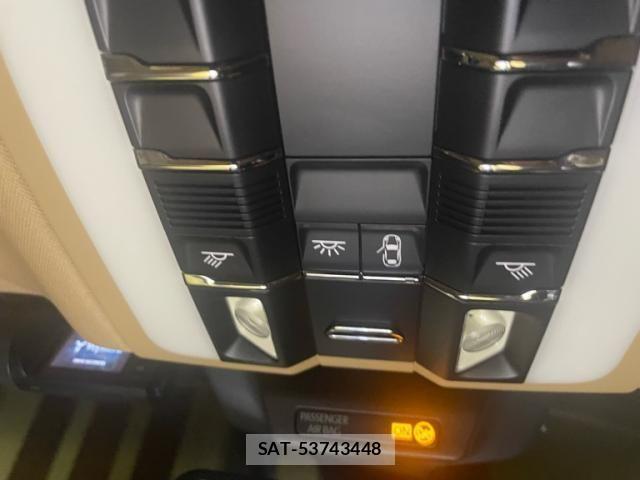 Porsche MACAN 2014-12 8438715-19