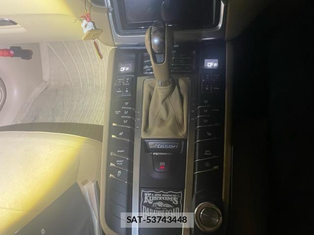 Porsche MACAN 2014-12 8438715-20
