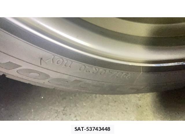 Porsche MACAN 2014-12 8438715-24