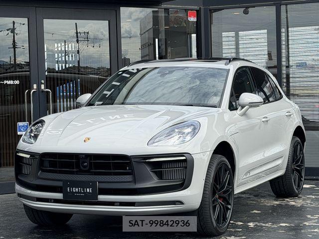 Porsche MACAN 2023-11 8458197-0