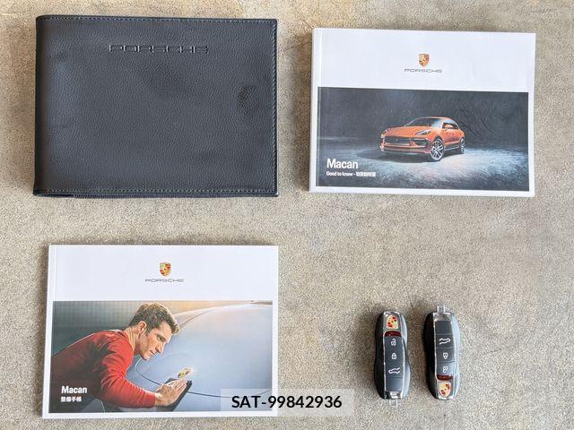 Porsche MACAN 2023-11 8458197-27