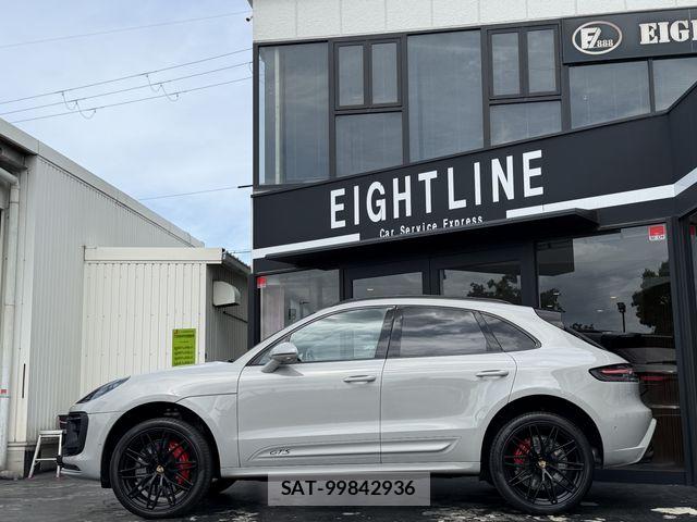 Porsche MACAN 2023-11 8458197-4