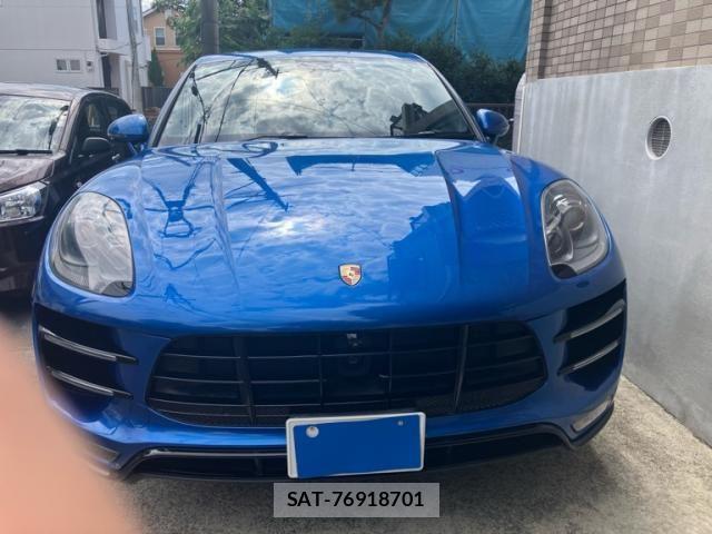 Porsche MACAN 2018-03 8526582-0