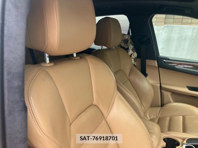 Porsche MACAN 2018-03 8526582-14