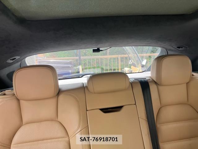 Porsche MACAN 2018-03 8526582-15