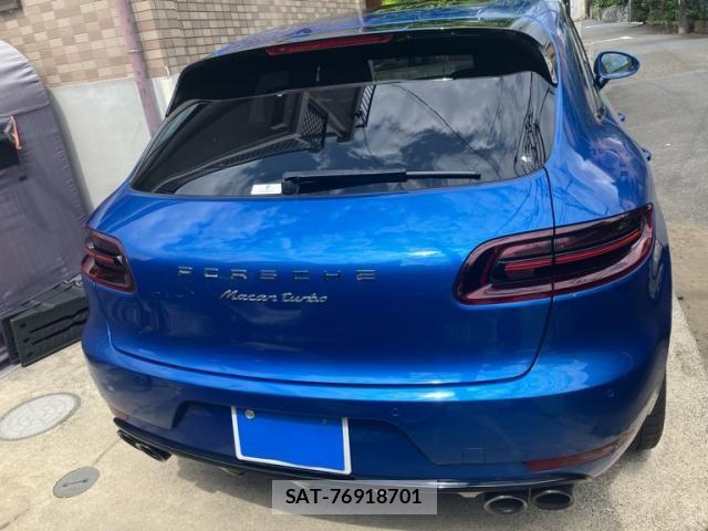 Porsche MACAN 2018-03 8526582-1