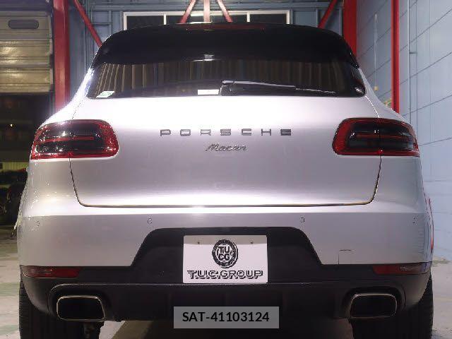 Porsche MACAN 2016-09 8563182-14