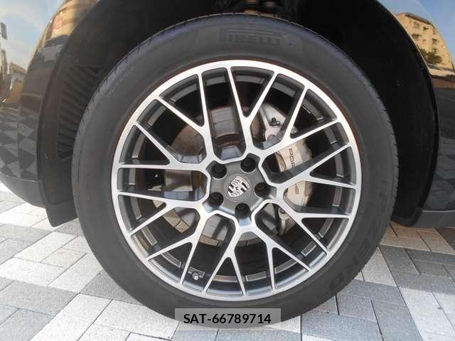 Porsche MACAN 2018-09 8563183-17