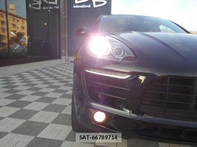 Porsche MACAN 2018-09 8563183-22
