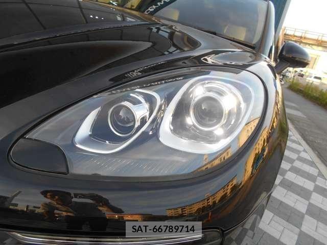 Porsche MACAN 2018-09 8563183-24