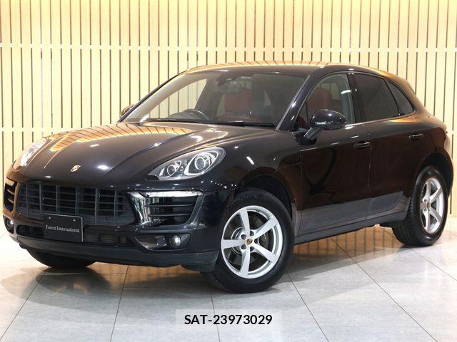Porsche MACAN 2017-03 8563181-0