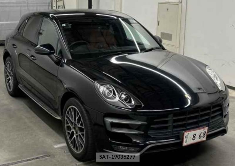 Porsche MACAN 2015-05 8558534-3