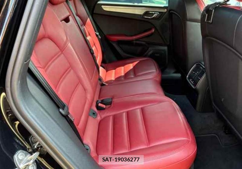 Porsche MACAN 2015-05 8558534-4