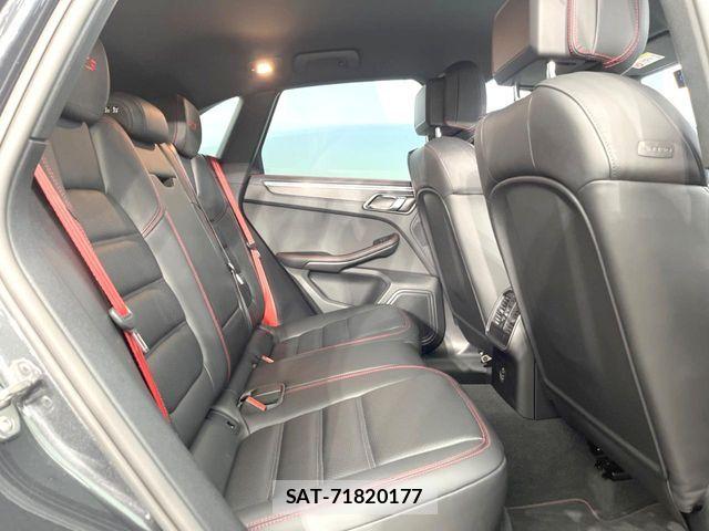 Porsche MACAN 2020-09 8628371-10