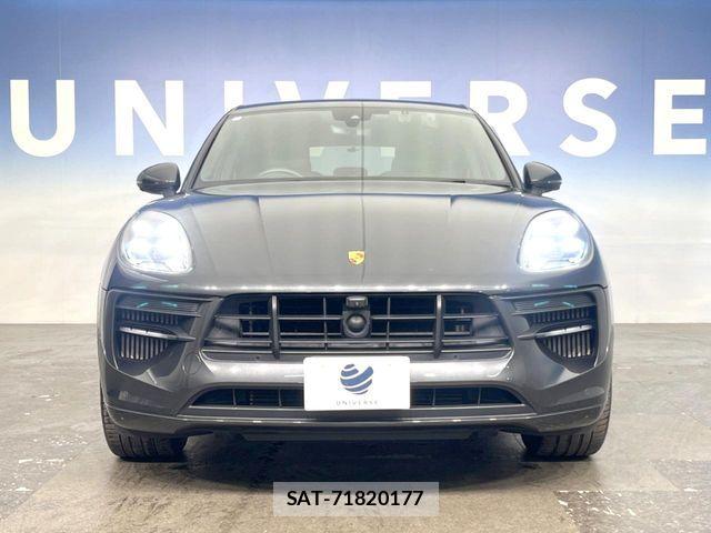 Porsche MACAN 2020-09 8628371-11