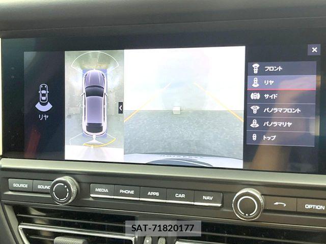 Porsche MACAN 2020-09 8628371-6