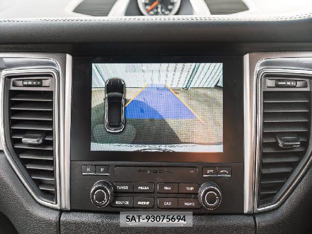 Porsche MACAN 2016-12 8660972-15